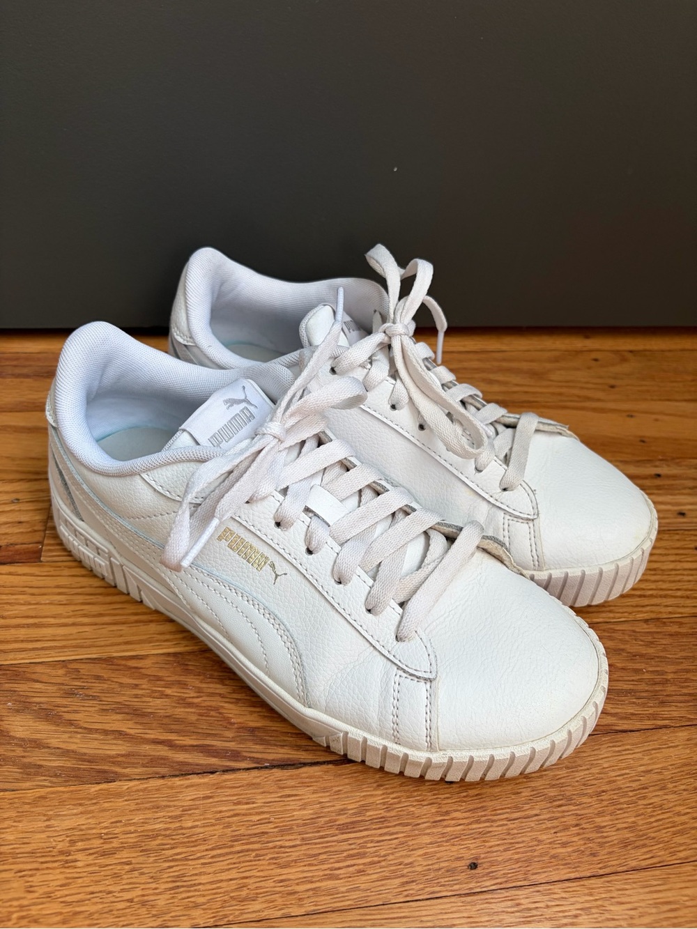 Puma White Leather Low-Top Sneakers with Gold Logo